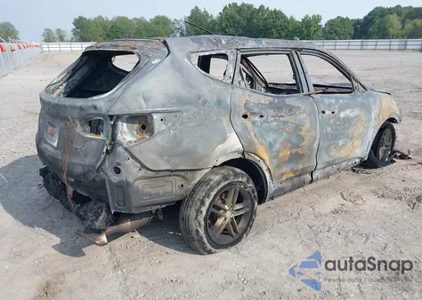 2018 Hyundai Santa Fe Sport 2.4L z USA, uszkodzony, nr VIN 5XYZT3LBXJG556499